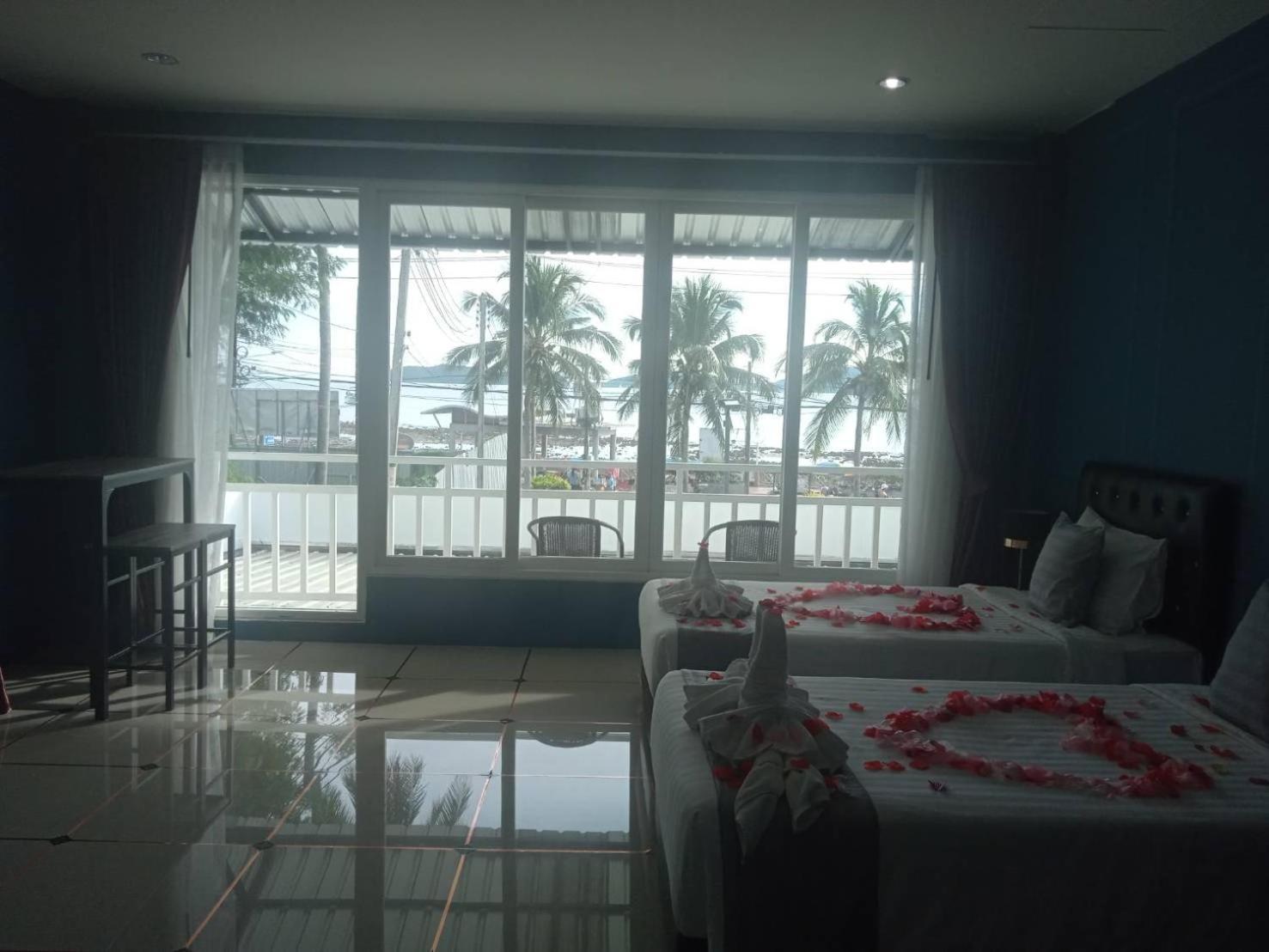 酒店 Panwa Side Beachfront