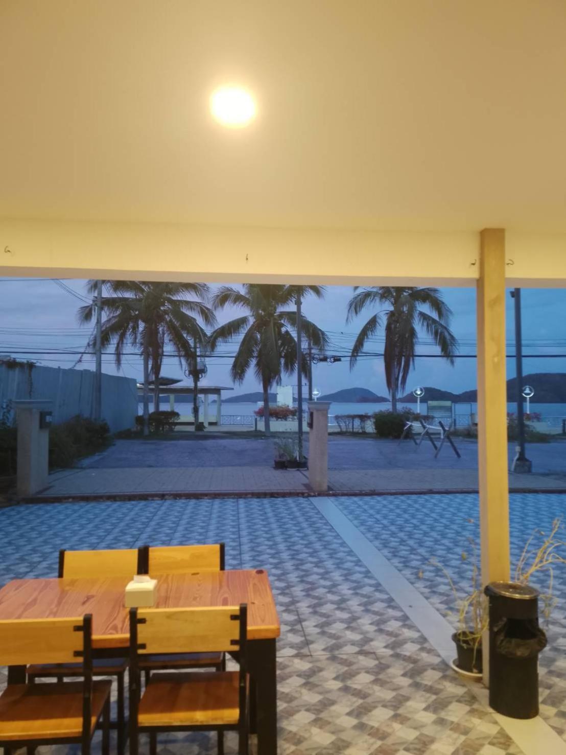 酒店 Panwa Side Beachfront