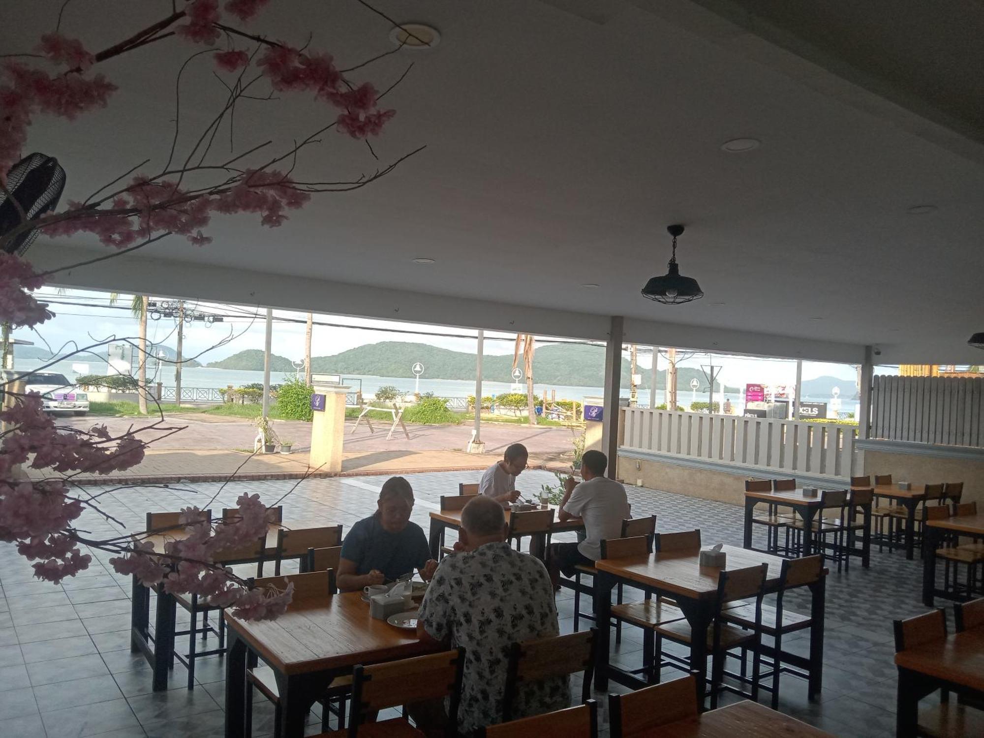 Panwa Side Beachfront 酒店 4*